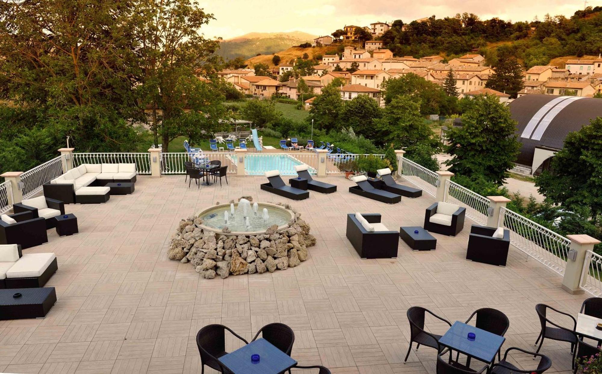 Hotel Benessere Villa Fiorita Colfiorito Eksteriør bilde