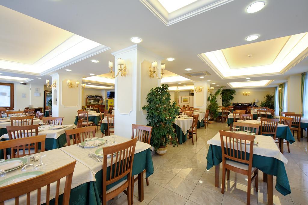 Hotel Benessere Villa Fiorita Colfiorito Eksteriør bilde